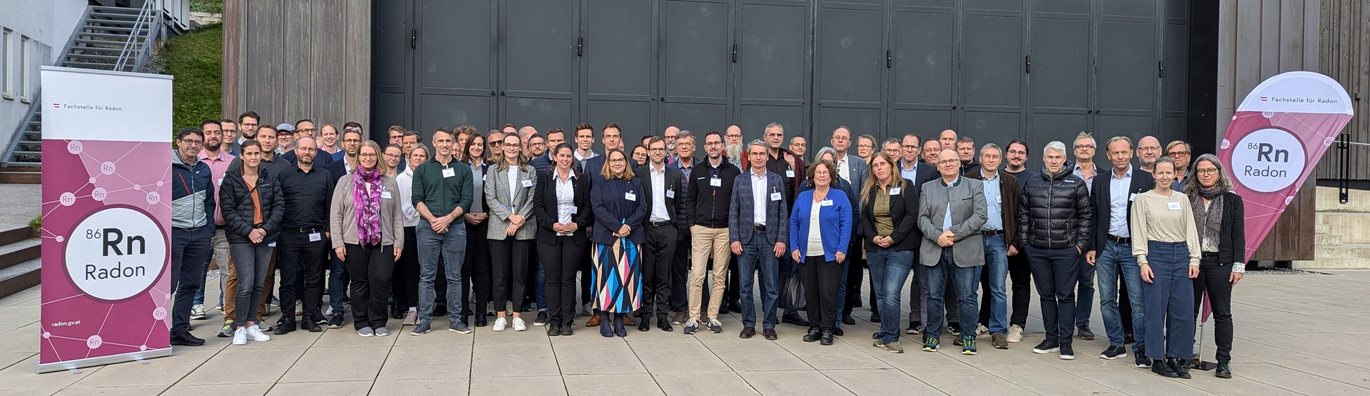  (Vergrößert das Bild in einem Dialog Fenster)